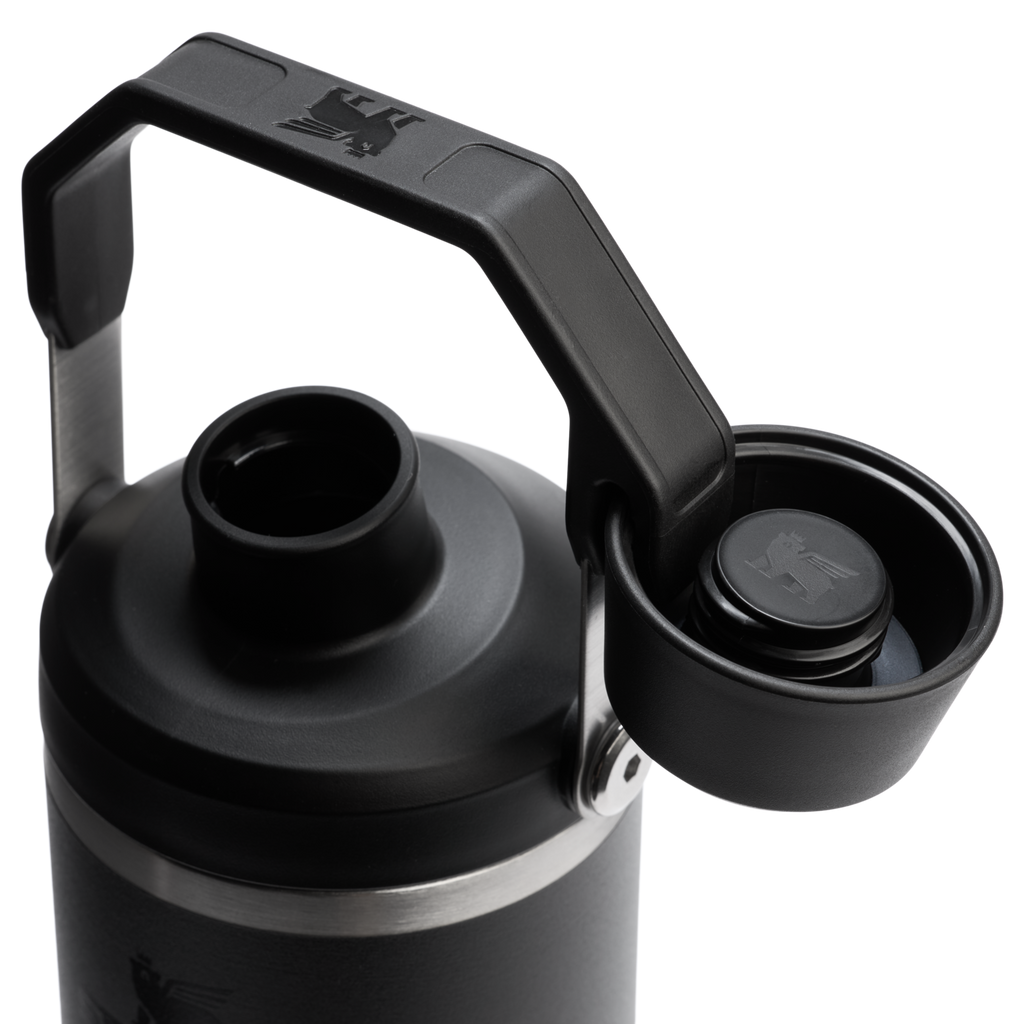The IceFlow™ Tumbler with Fast Flow Lid | 20 OZ - Stanley Create - Keep Water Close