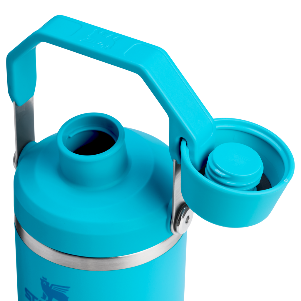 The IceFlow™ Tumbler with Fast Flow Lid | 20 OZ - Stanley Create - Keep Water Close