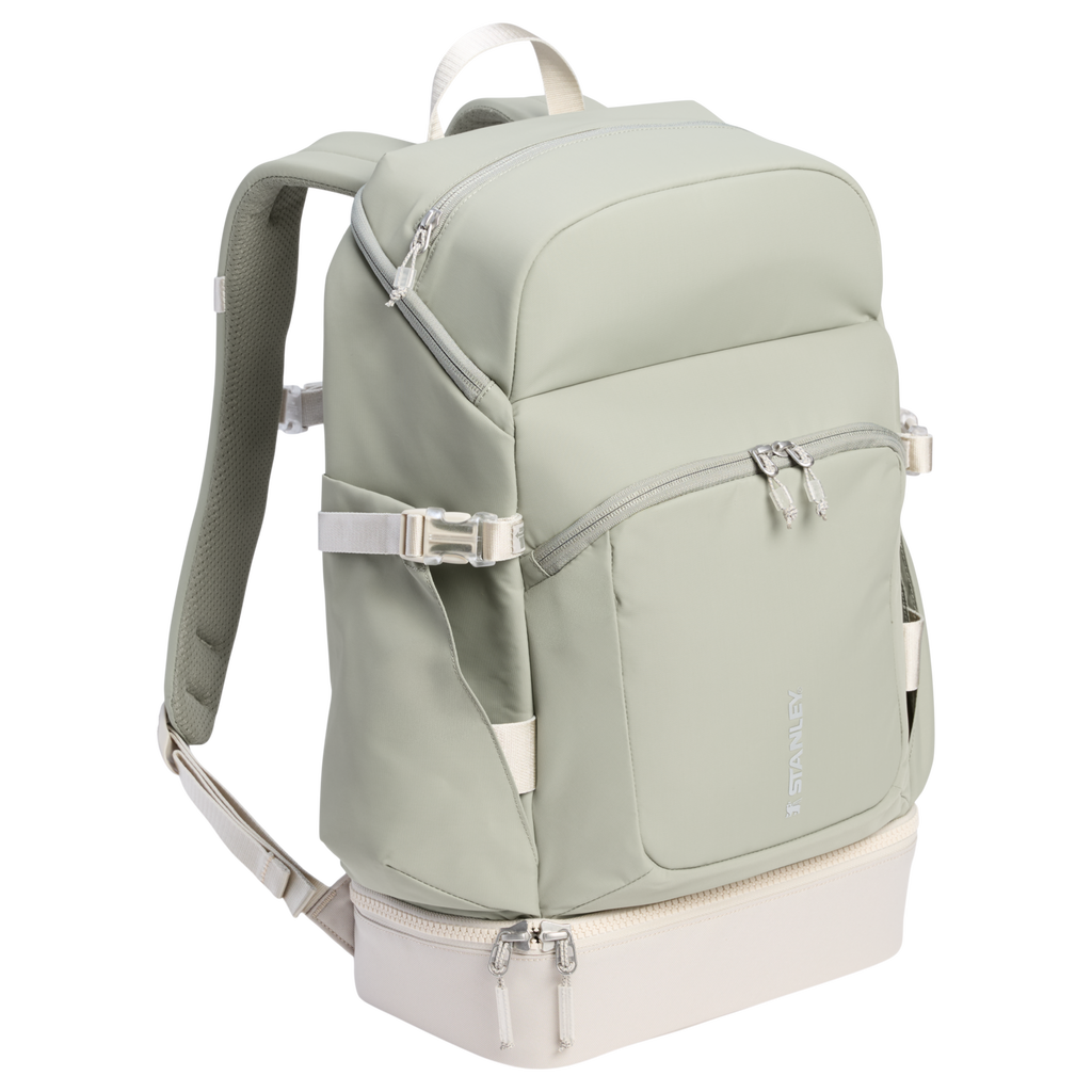 The Vitalize™ Backpack | 30.9 QT - Carry Your Stanley