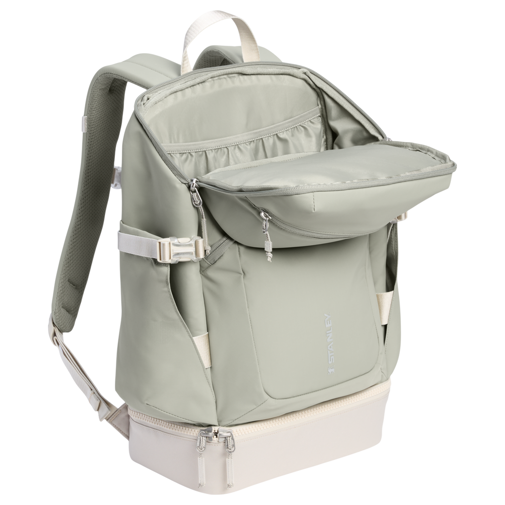The Vitalize™ Backpack | 30.9 QT - Carry Your Stanley
